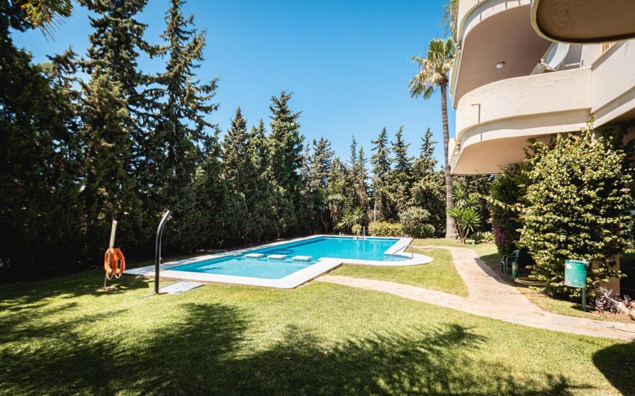 Apartment Puerto Banus Marbella Exteriör bild